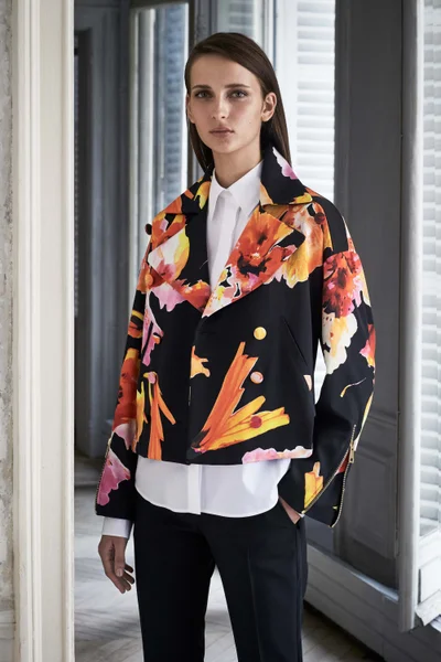 Look 3